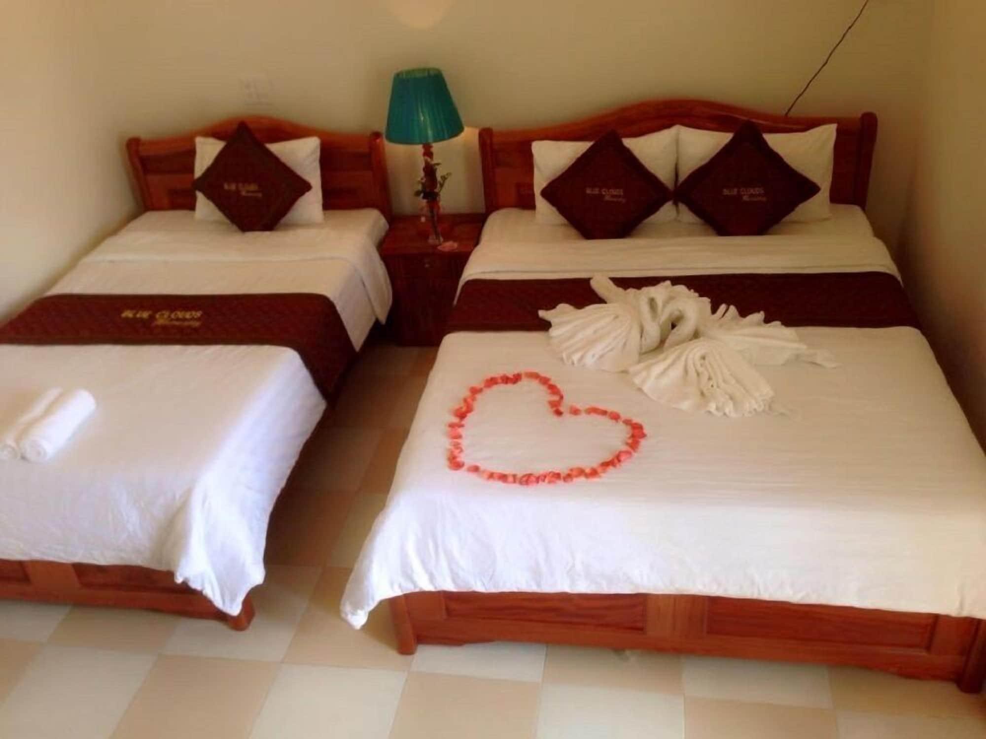 Blue Clouds Homestay Hoi An Exterior photo